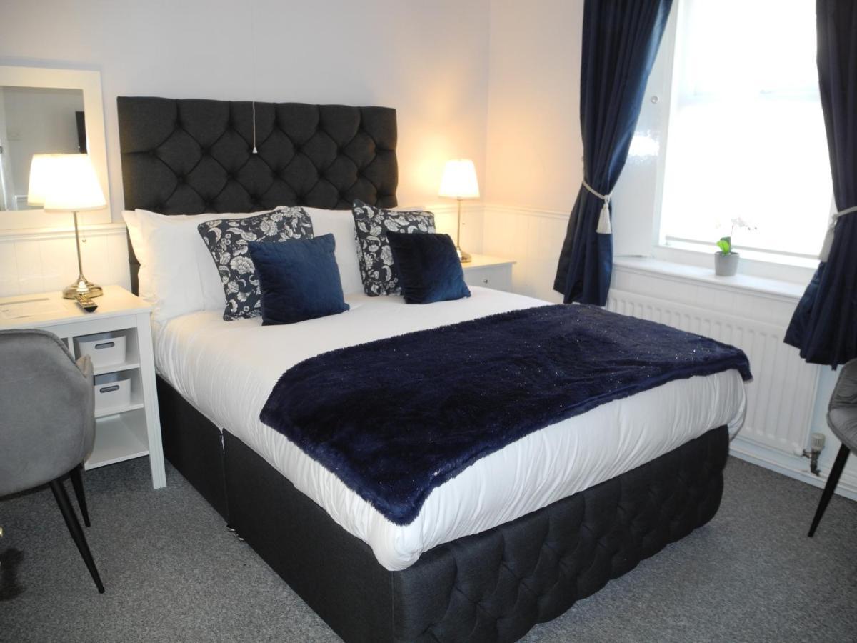 Heathcliff House B&B Exclusively For Adults Free Large Carpark Torquay Ngoại thất bức ảnh