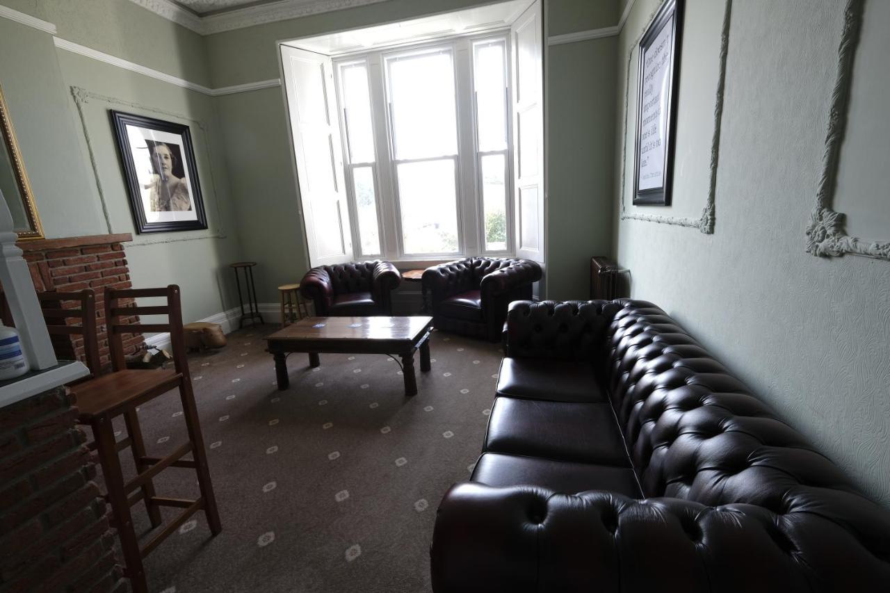 Heathcliff House B&B Exclusively For Adults Free Large Carpark Torquay Ngoại thất bức ảnh