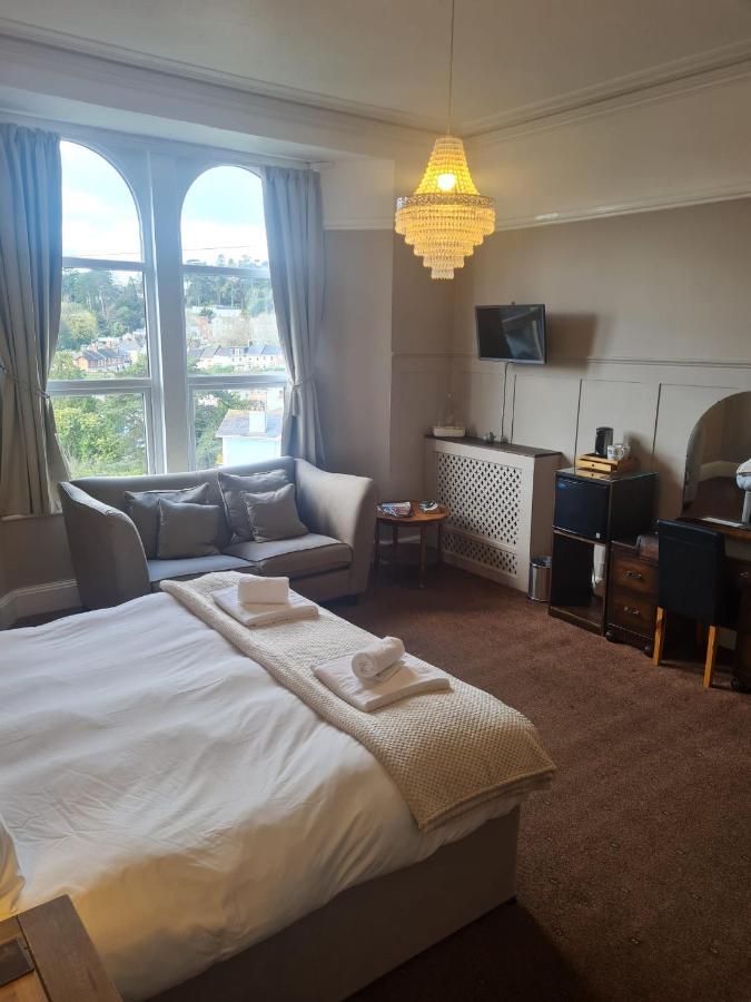 Heathcliff House B&B Exclusively For Adults Free Large Carpark Torquay Ngoại thất bức ảnh