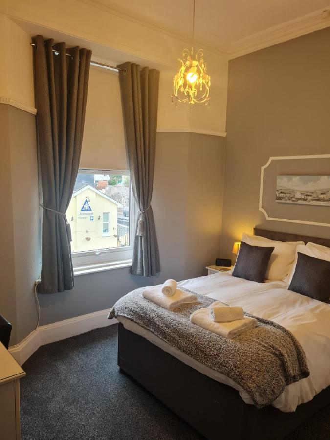 Heathcliff House B&B Exclusively For Adults Free Large Carpark Torquay Ngoại thất bức ảnh