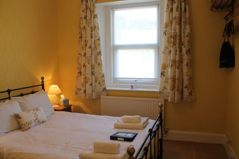 Heathcliff House B&B Exclusively For Adults Free Large Carpark Torquay Ngoại thất bức ảnh