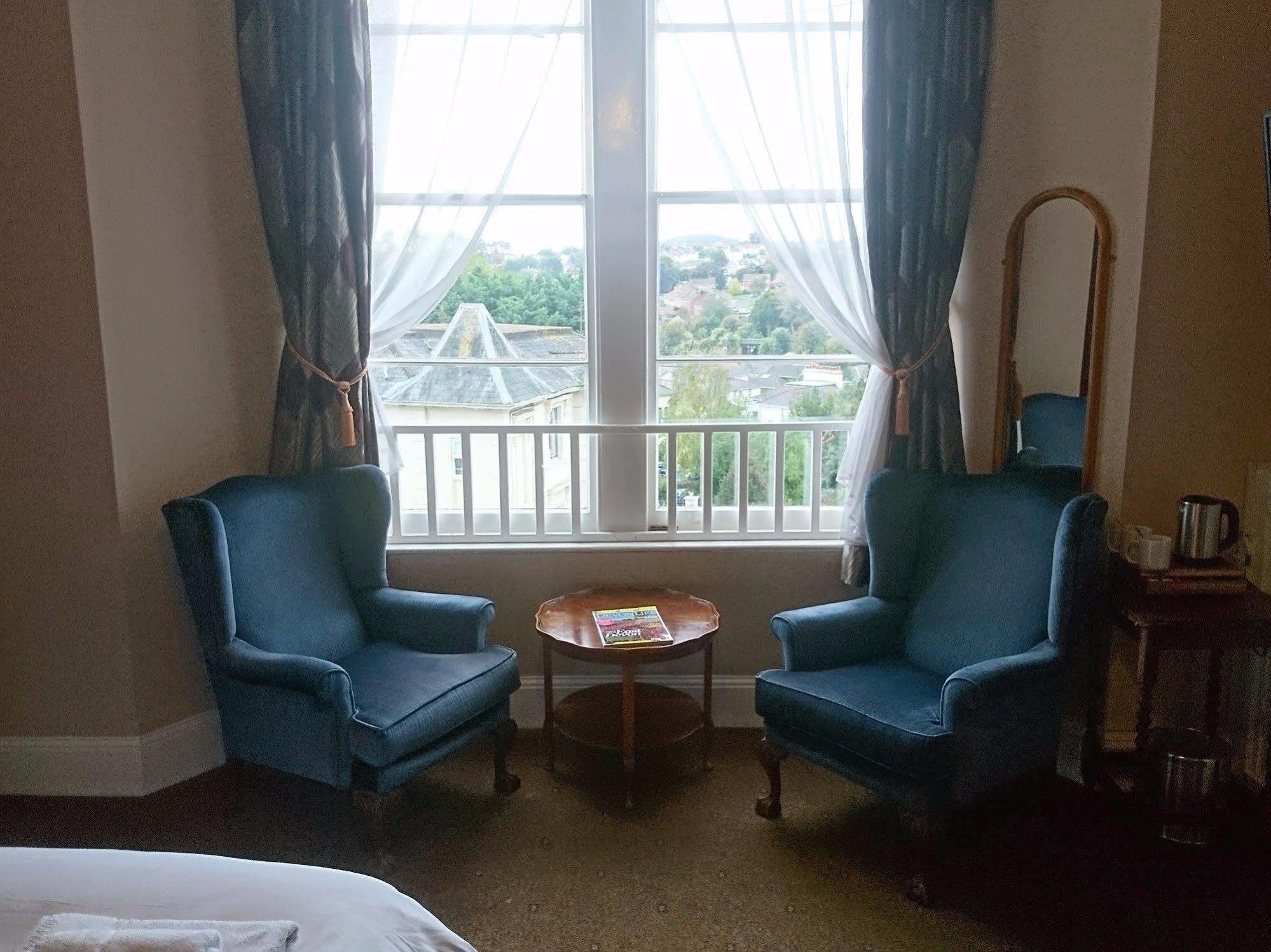 Heathcliff House B&B Exclusively For Adults Free Large Carpark Torquay Ngoại thất bức ảnh