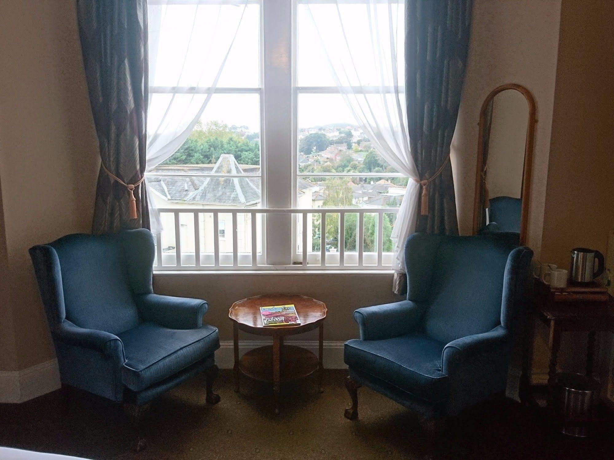 Heathcliff House B&B Exclusively For Adults Free Large Carpark Torquay Ngoại thất bức ảnh